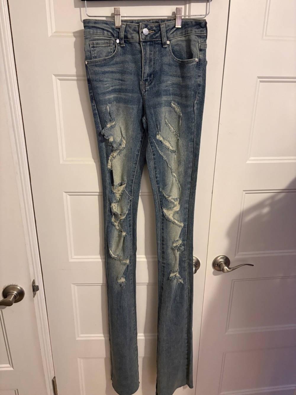 🎸⭐️ NWOT Rockstar Cut to length Slim Straight Jeans - Light Blue